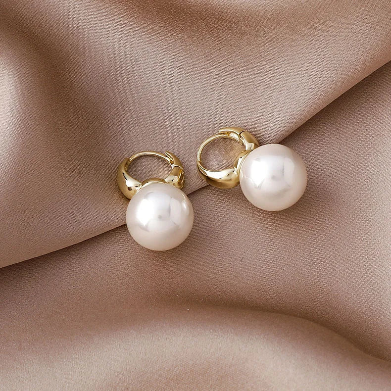 South Korea Fashion New  Light Luxury Simple Classic Pearl Drop Earrings